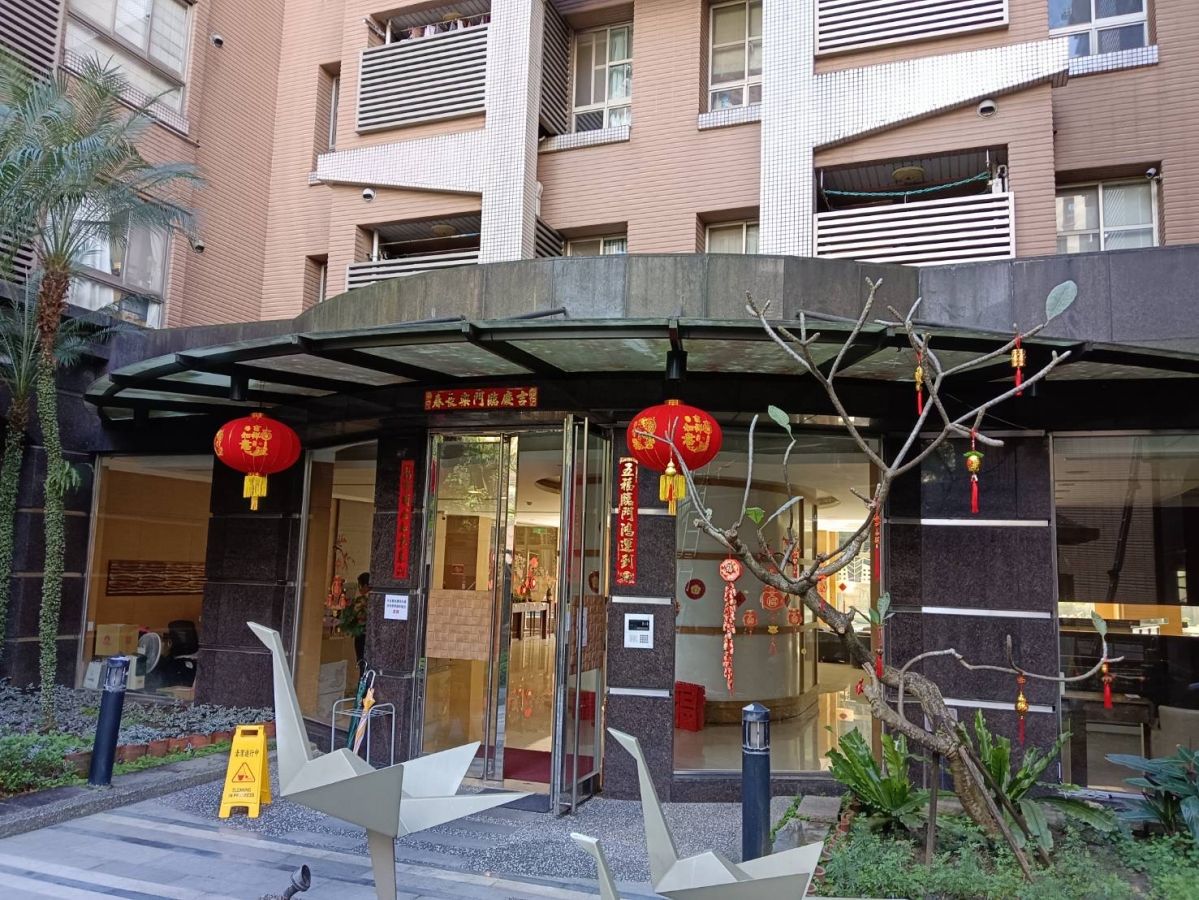 台北外牆清洗 & 大理石硅膠填縫
