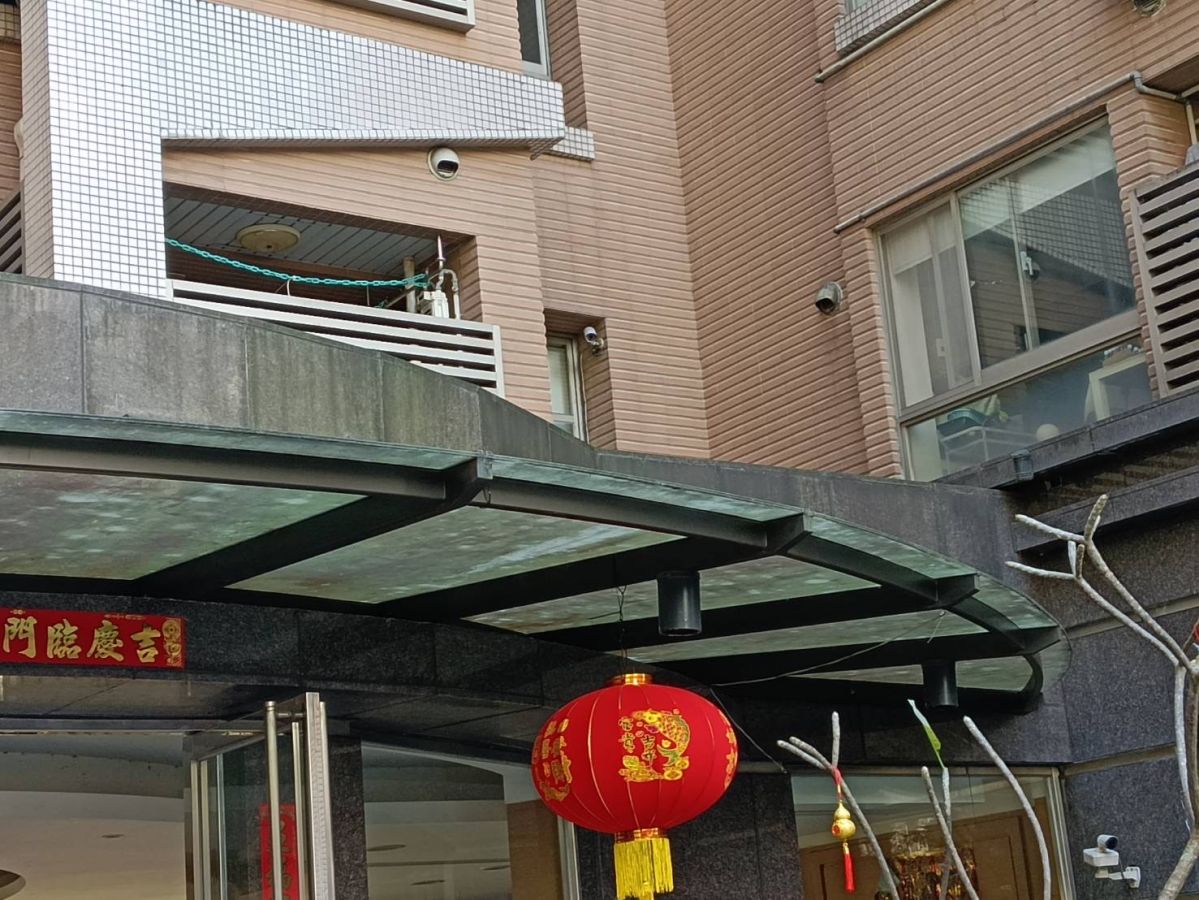 台北外牆清洗 & 大理石硅膠填縫